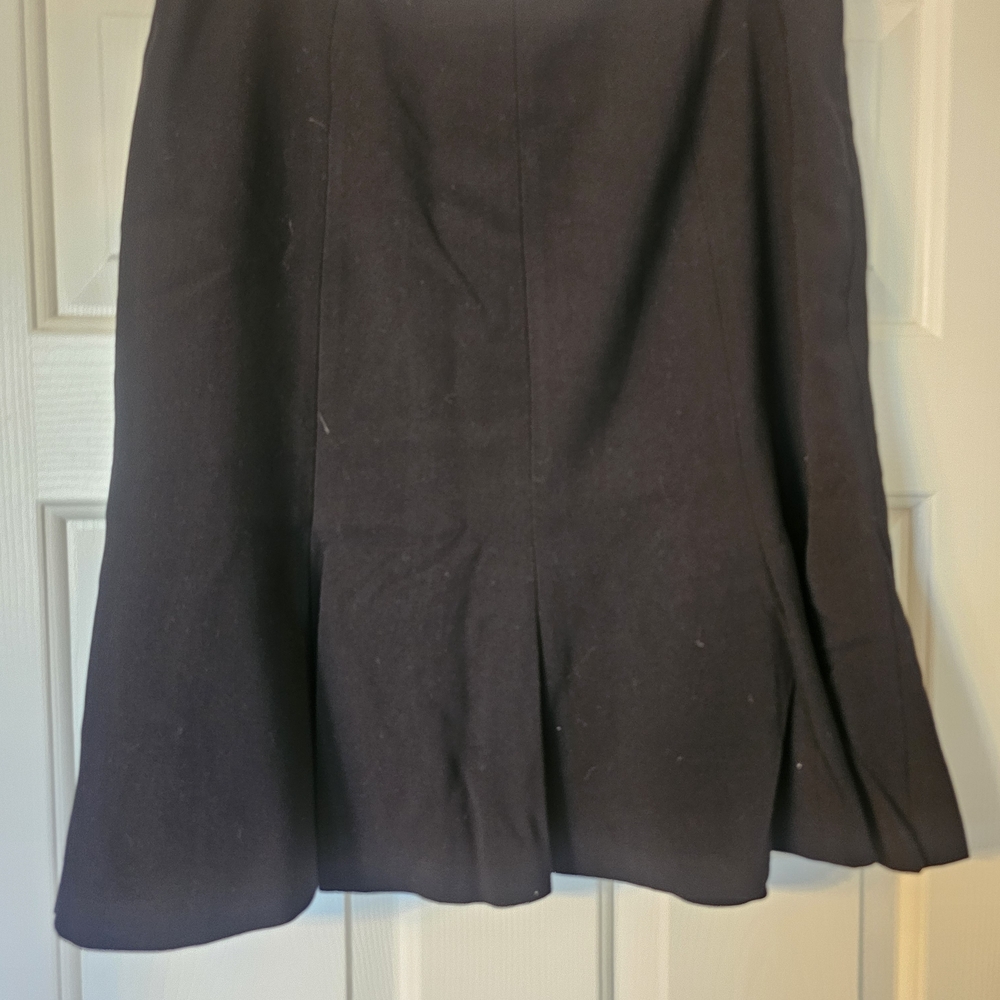 Elegant Black Women's Skirt